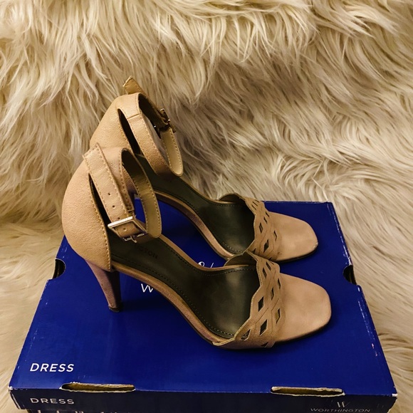 🩰ℝ𝕠𝕤𝕖 𝔾𝕠𝕝𝕕 𝕎𝕠𝕣𝕥𝕙𝕚𝕟𝕘𝕥𝕠𝕟 ℍ𝕖𝕖𝕝𝕤🩰 - Picture 4 of 8